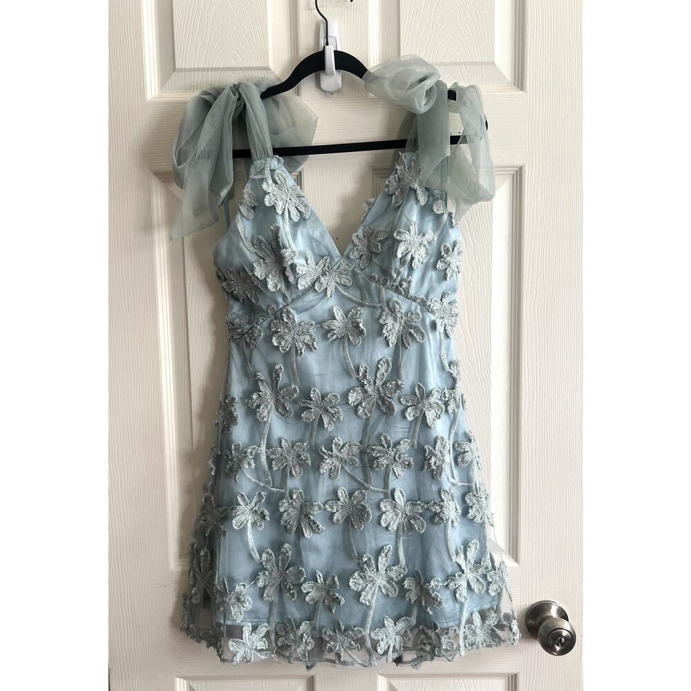 SELFIE LESLIE Mykonos Morning Tie Shoulder Floral Embellished Mini Dress S NWT - Picture 2 of 13